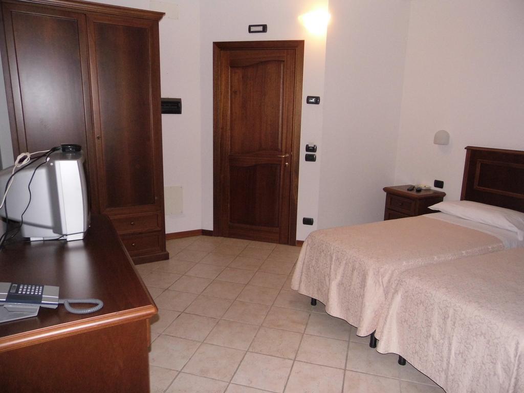 Hotel Valleumbra Torgiano Værelse billede